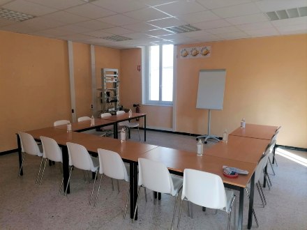 Salle de formation saint ambroix - CRFP